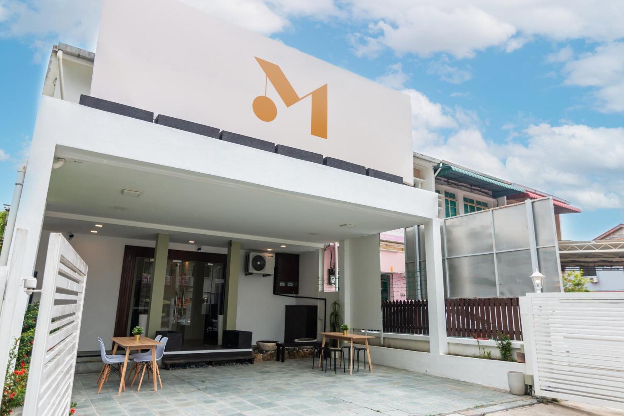 Momostay George Town Bagian luar foto